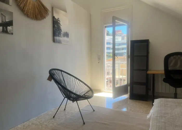 La Miranda Oda ve Kahvaltı 3*